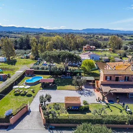 Donatella By Interhome